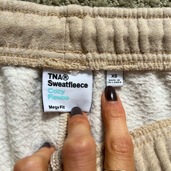 Aritzia Mega Sweat pants - Picture 3 of 4